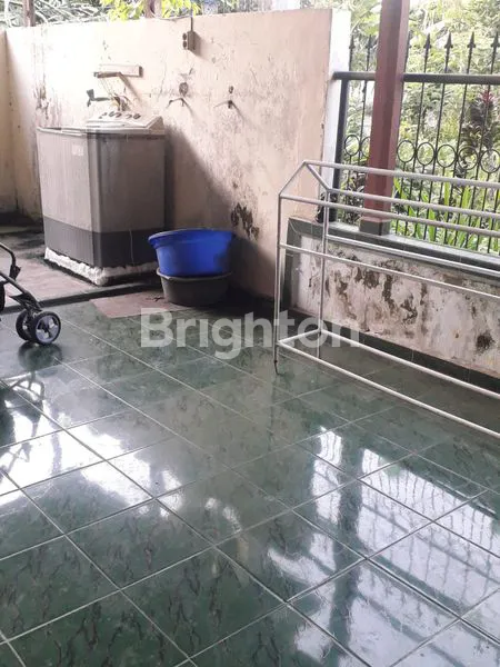 image RUMAH LUAS 400M² DI JALAN RAYA, AKSES MUDAH (8)