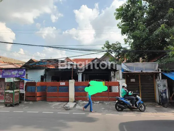 image DI JUAL RUMAH TUA HITUNG TANAH BAGUS UNTUK INVESTASI DIKAWASAN CILILITAN BESAR KRAMAT JATI JAKARTA TIMUR  (2)