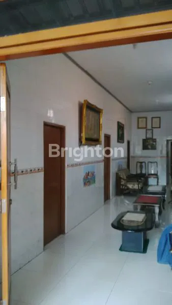 image RUMAH 2 LT SIAP HUNI SHM PETEMON TENGAH KOTA SURABAYA (6)
