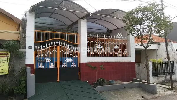 image RUMAH 2 LT SIAP HUNI SHM PETEMON TENGAH KOTA SURABAYA (1)