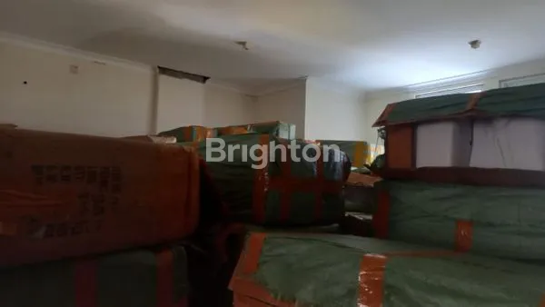 image RUKO PREMIUM 3,5 LANTAI, SHM, LOKASI BERKEMBANG (8)