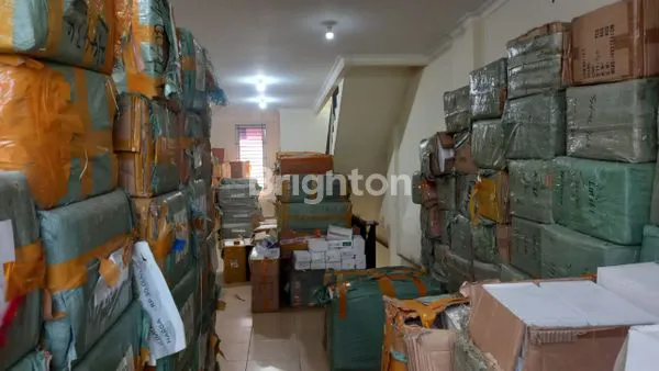 image RUKO PREMIUM 3,5 LANTAI, SHM, LOKASI BERKEMBANG (7)