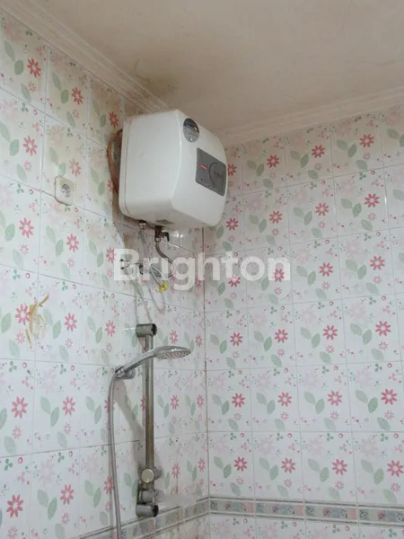 image RUMAH HOOK DI TAMAN BUKIT CHEDI - LIPPO KARAWACI - SHM (5)