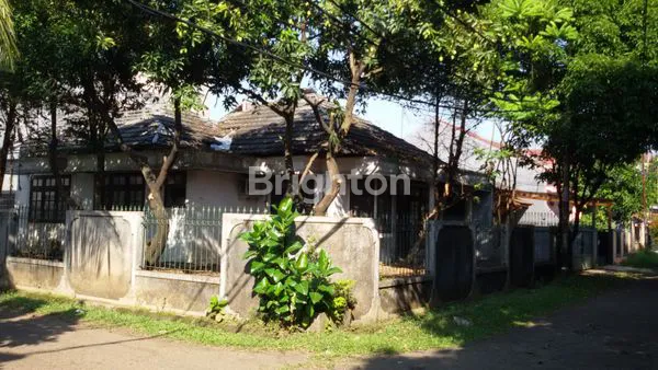 image RUMAH TUA BISA BUKA USAHA JL BONGAS JATIWARINGIN (3)
