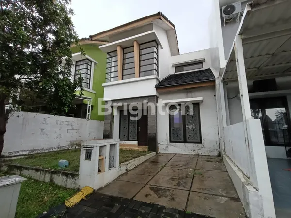 image RUMAH 2 LANTAI SIAP HUNI DEPAN TAMAN, LOKASI STRATEGIS DI JAYA IMPERIAL GROOVE SEPATAN, TANGERANG (1)
