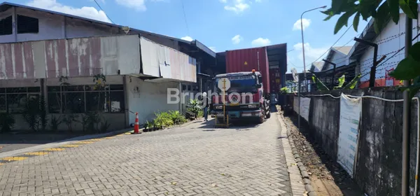 image DISEWAKAN GUDANG PABRIK RUNGKUT INDUSTRI 1,2 HA! (6)