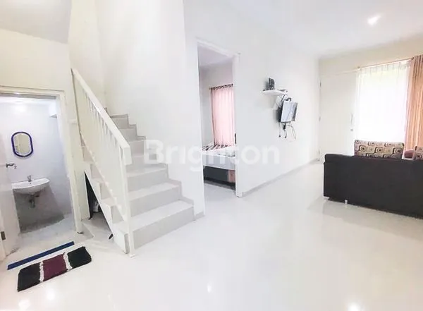 image VILA 2 LANTAI DI CLUSTER PERUMAHAN SIDOMULYO KOTA BATU (2)