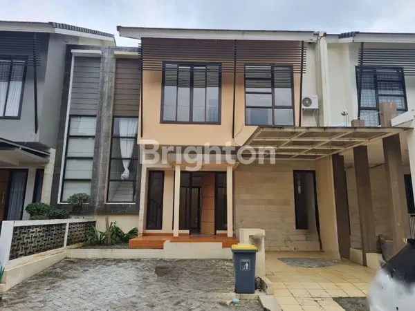image RUMAH MINIMALIS DENGAN 4 KAMAR TIDUR DI DISCOVERY , BINTARO JAYA , TANGERANG  (1)