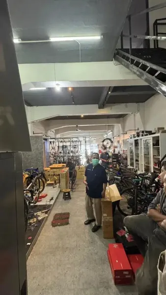 image RUKO STRATEGIS DI JALAN KUTAI SURABAYA (2)