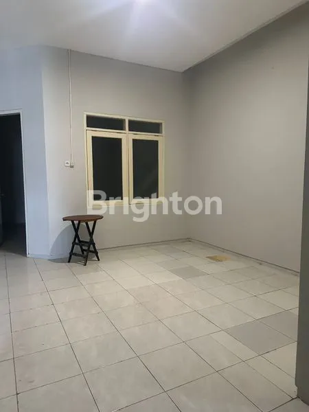 image DISEWAKAN RUMAH TAMAN PONDOK INDAH WIYUNG (8)