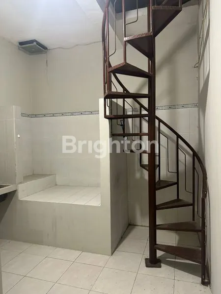 image RUMAH TAMAN PONDOK INDAH ADA KAMAR ART (6)