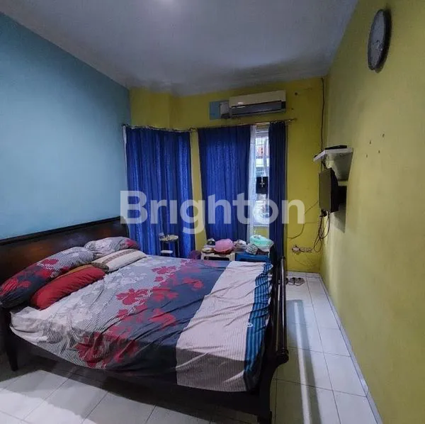 image RUMAH BAGUS 2 LANTAI SIAP HUNI SEMI DALAM KOMPLEK PERUMAHAN DI TANJUNG DUREN  (4)