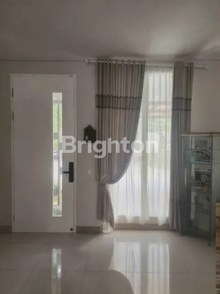 image  RUMAH CITRALAND GREENLAKE  DEKAT KAMPUS UNESA, DEKAT PAKUWON MALL PTC (4)