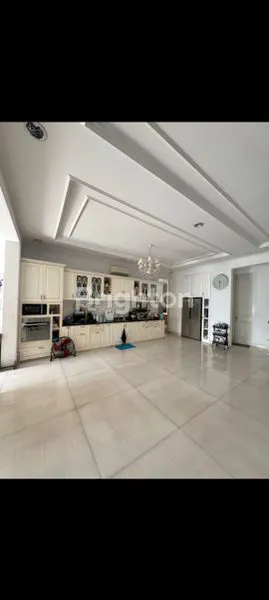 image RUMAH MEWAH DI MODERNLAND TANGERANG (2)