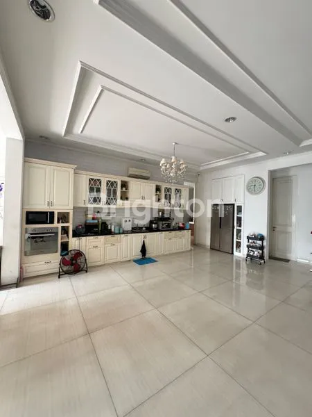 image RUMAH MEWAH DI MODERNLAND TANGERANG (5)