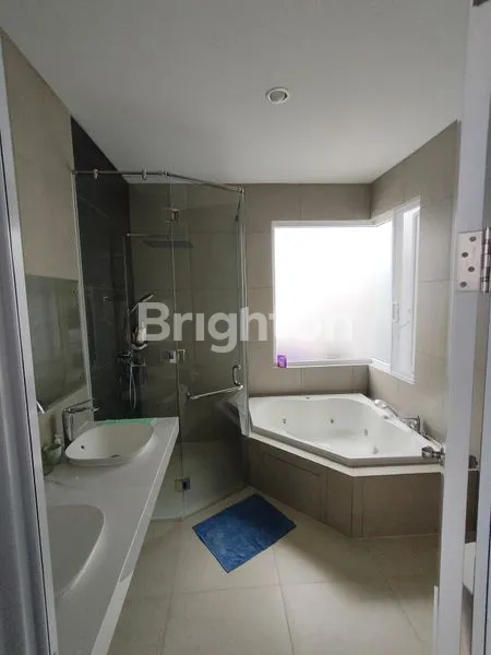 image DIJUAL/SEWA RUMAH MEWAH 2 LANTAI - GADING SERPONG (7)