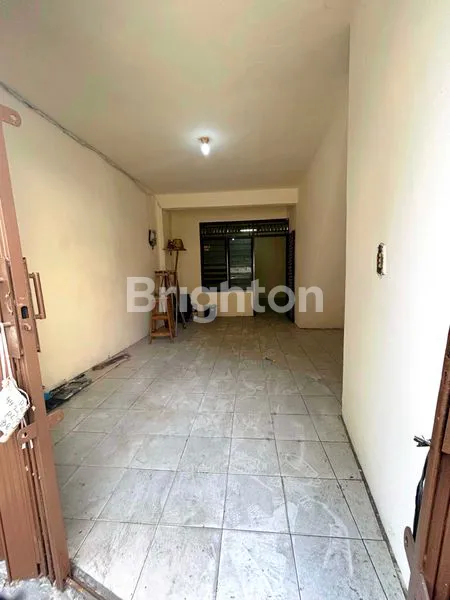 image RUMAH 2½ LANTAI 3KT PINGGIR JALAN BISA USAHA DAN TINGGAL ROW 2 MOBIL DI SUNTER AGUNG JAKARTA UTARA (2)