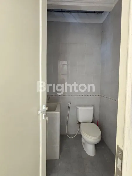 image DISEWAKAN RUMAH EASTWOOD CITRALAND DEKAT WOODLAND TAMAN PUSPA RAYA UNIVERSITAS CIPUTRA GWALK (4)