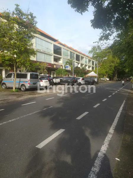 image RUKO SIAP HUNI 3 LANTAI, HADAP SELATAN DI CUT NYAK DIEN (2)