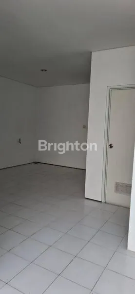 image DIJUAL RUMAH 2 LANTAI DENGAN KOLAM RENANG – JIMBARAN (7)