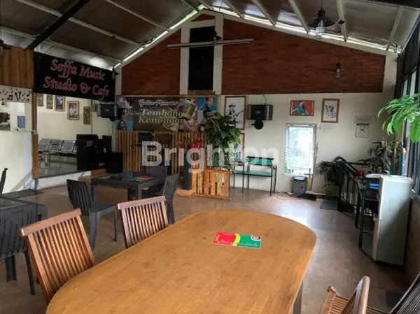 image TEMPAT USAHA STRATEGIS (3)