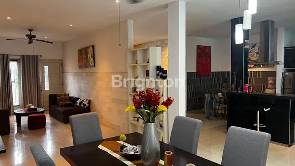 image RUMAH  CANTIK LOKASI CIAMIK (5)