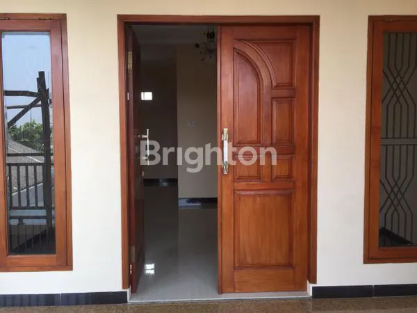 image RUMAH STRATEGIS 4 KT + BONUS KIOS DI PONDOK AREN (2)