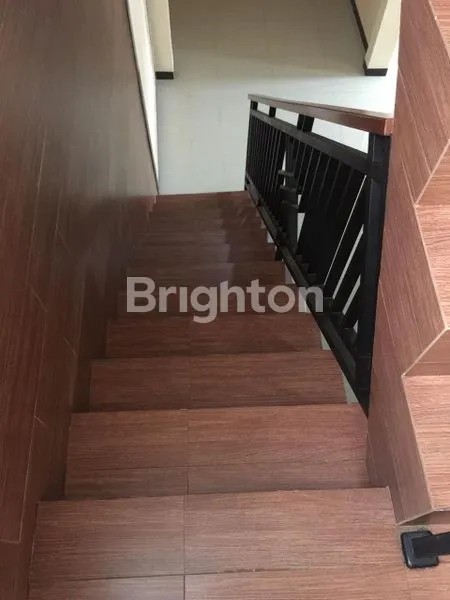 image RUMAH STRATEGIS 4 KT + BONUS KIOS DI PONDOK AREN (3)