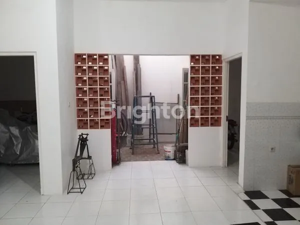 image RUMAH STRATEGIS DEKAT SURAMADU, LT 180M² SIAP HUNI (3)