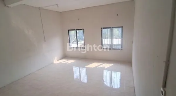 image RUKO STRATEGIS DI PUTRO AGUNG, LT 75M², 2½ LANTAI (2)