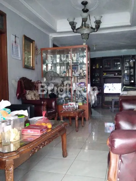 image RUMAH LUAS SHM, 7 KAMAR DI TAMAN MUSTIKA (2)