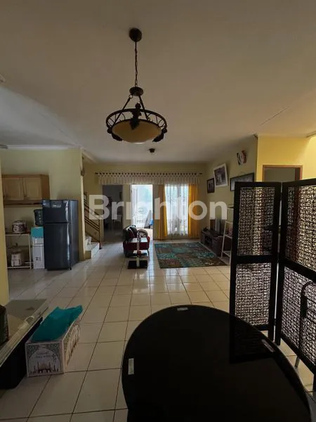 image RUMAH KELUARGA DI KAWASAN PREMIUM SETIABUDI BANDUNG (7)