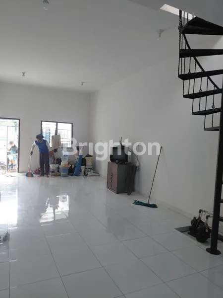 image JUAL / SEWA RUMAH BARU PLONG 1.5 LT ROW MOBIL DI PADEMANGAN TIMUR. COCOK UNTUK KONVEKSI (3)