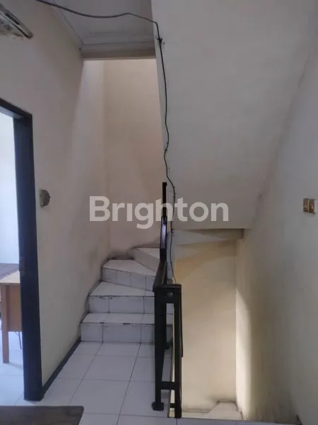 image RUMAH KOS AKTIF 3 LANTAI DI PANJANG JIWO PERMAI SURABAYA (6)