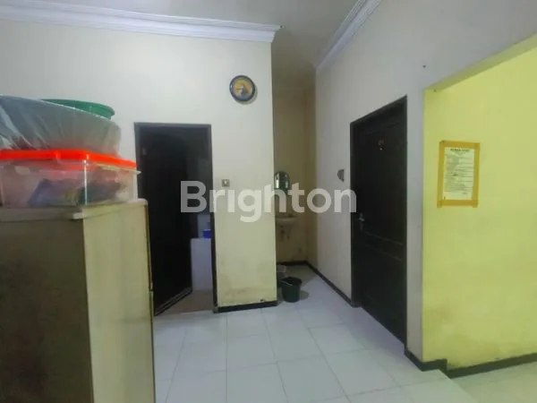 image RUMAH KOS AKTIF 3 LANTAI DI PANJANG JIWO PERMAI SURABAYA (4)