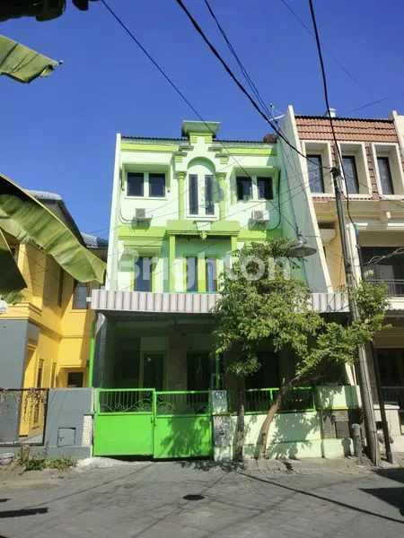 image RUMAH KOS AKTIF 3 LANTAI DI PANJANG JIWO PERMAI SURABAYA (1)