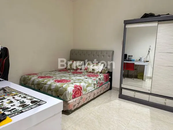 image VILLA MEWAH DAN ELIT CEMARA HIJAU (8)