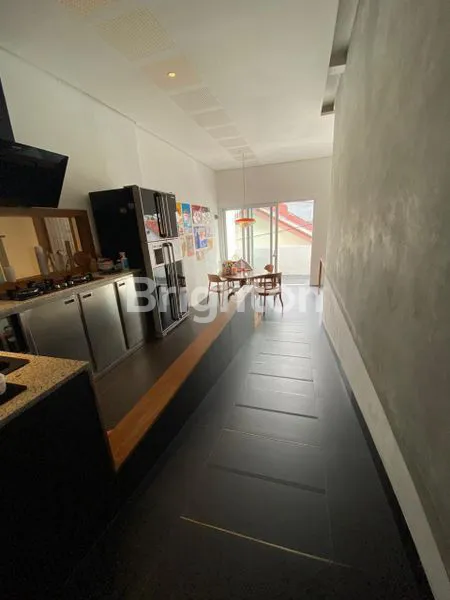 image RUMAH CANTIK DI PULOMAS (7)