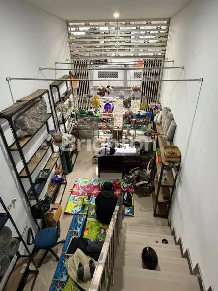 image DI SEWAKAN RUKO 2 LANTAI SIAP HUNI DENPASAR BARAT (7)