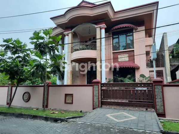 image RUMAH MEWAH DAN ELIT (1)