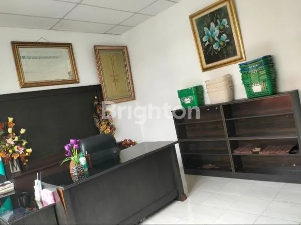 image RUKO 3 LANTAI KAWASAN JL SUDIRMAN PEKANBARU  (5)