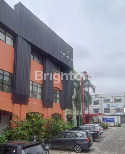 image RUKO 3 LANTAI KAWASAN JL SUDIRMAN PEKANBARU  (7)