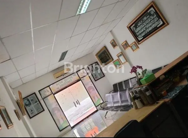 image RUKO 3 LANTAI KAWASAN JL SUDIRMAN PEKANBARU  (3)