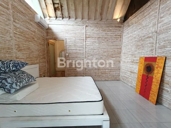 image VILLA JOGLO STYLE 3 BR, FULLY FURNISHED, PADANG LINJONG CANGGU (5)