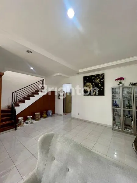 image RUMAH CANTIK MEWAH 2 LANTAI DI KOMPLEK PAKUAN 2 TAJUR BOGOR (4)