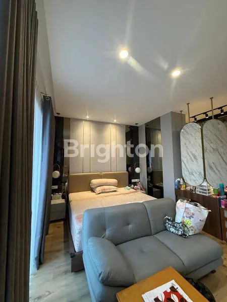 image RUMAH EKSKLUSIF 3 LANTAI DI GOLF ISLAND PIK (2)