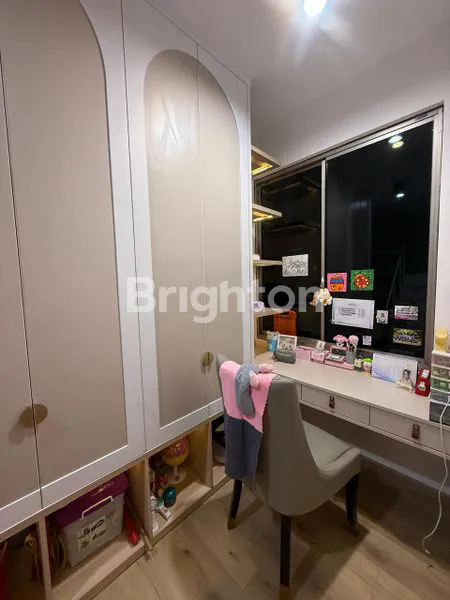 image RUMAH EKSKLUSIF 3 LANTAI DI GOLF ISLAND PIK (5)