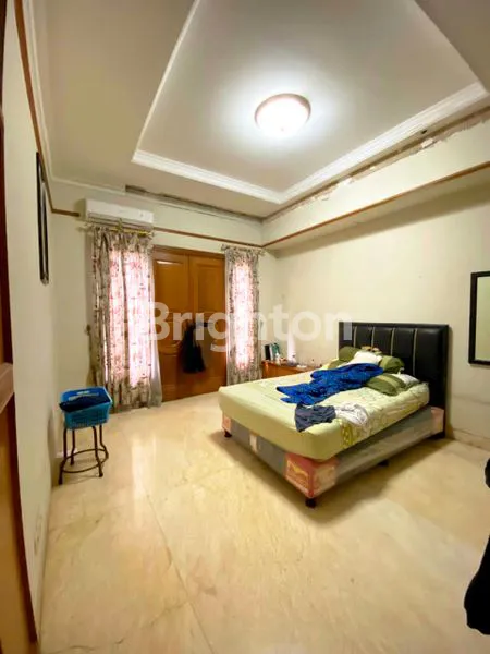 image RUMAH HOOK LUAS 419M² JUAL DI BAWAH NJOP DI SUNTER AGUNG JAKARTA UTARA (7)