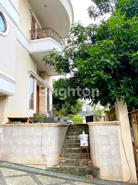 image RUMAH HOOK LUAS 419M² JUAL DI BAWAH NJOP DI SUNTER AGUNG JAKARTA UTARA (2)