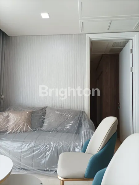 image APARTEMEN ONE ICON PUSAT TENGAH KOTA SBY, DEKAT TP, MEWAH MODERN 3BR FULL FURNISHED BARU (2)